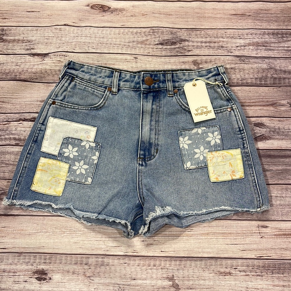 Billabong Showdown Patch Work shorts size 27 NWT